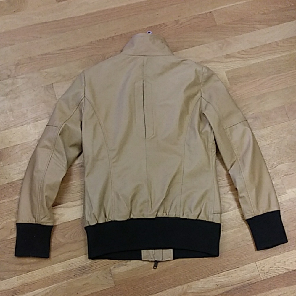 Leather jacket - Picture 3 of 8